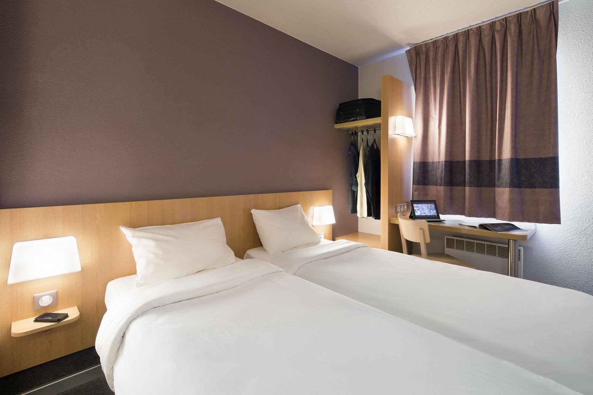 B&B Hotel Saint-Michel Sur Orge ภายนอก รูปภาพ