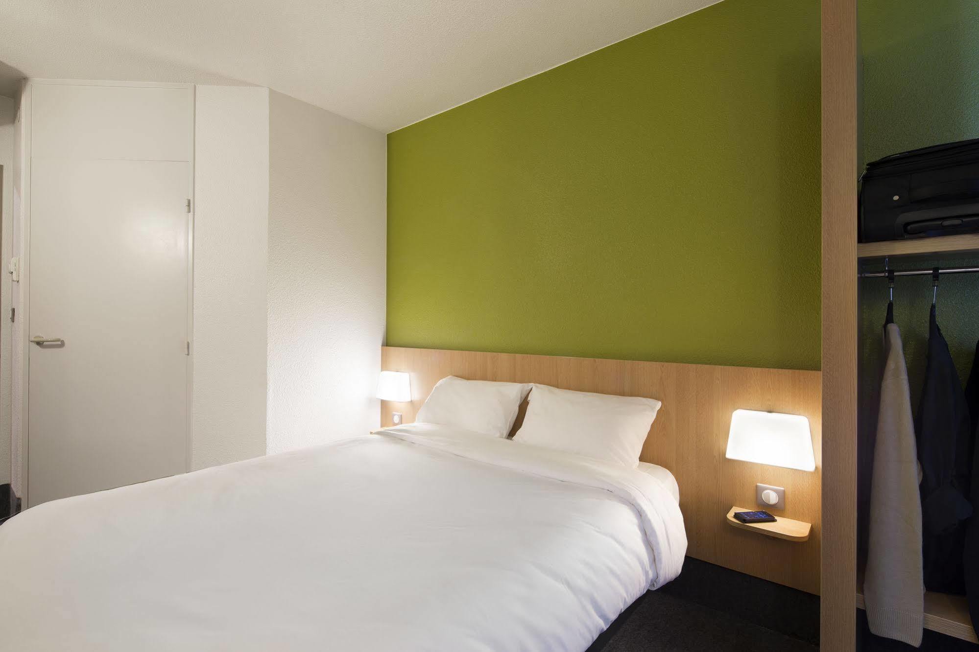 B&B Hotel Saint-Michel Sur Orge ภายนอก รูปภาพ