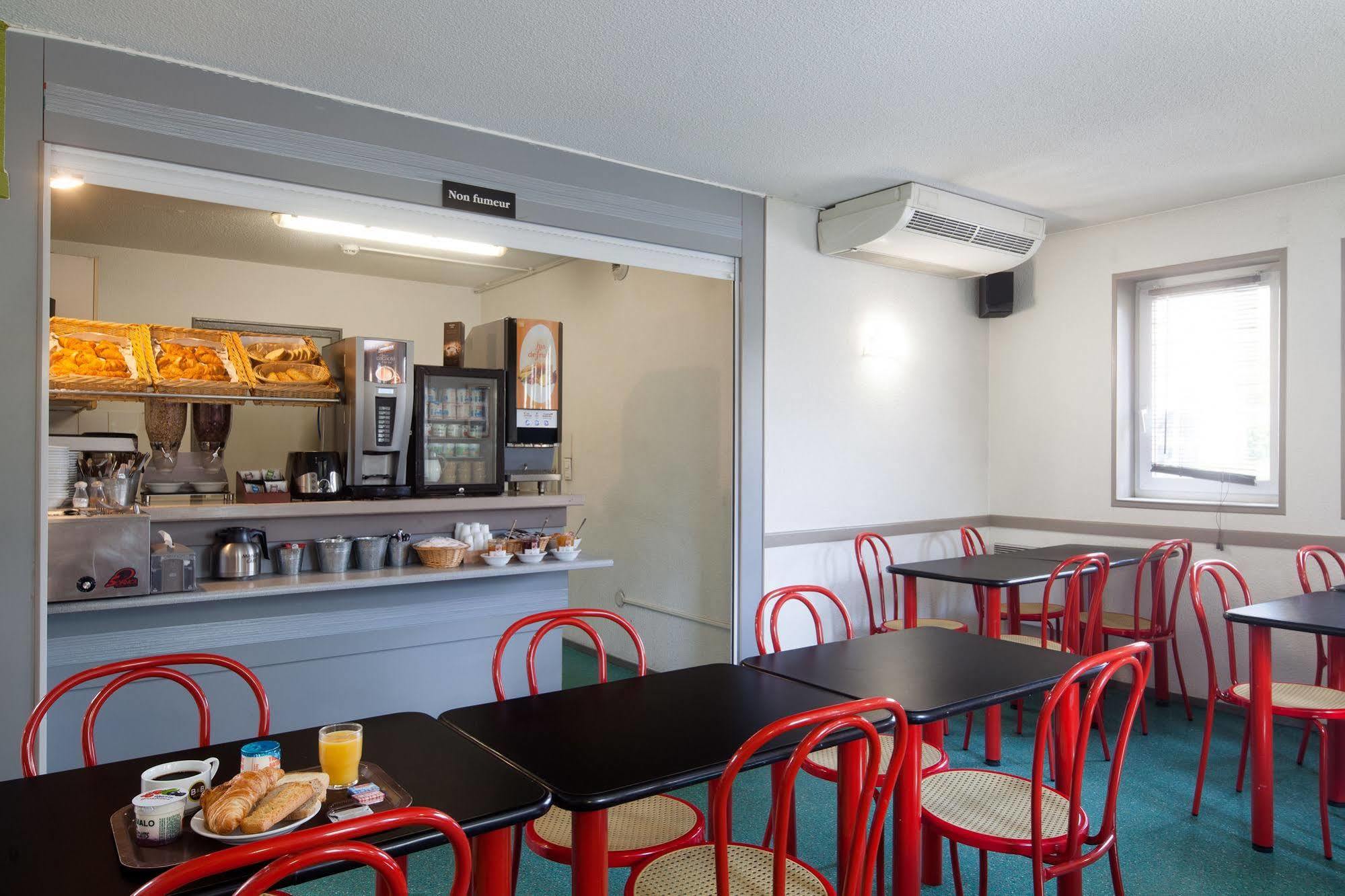 B&B Hotel Saint-Michel Sur Orge ภายนอก รูปภาพ